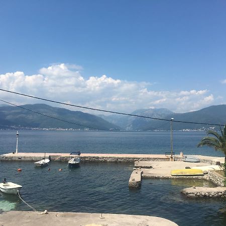 Studio Apartments Krasici Tivat Extérieur photo